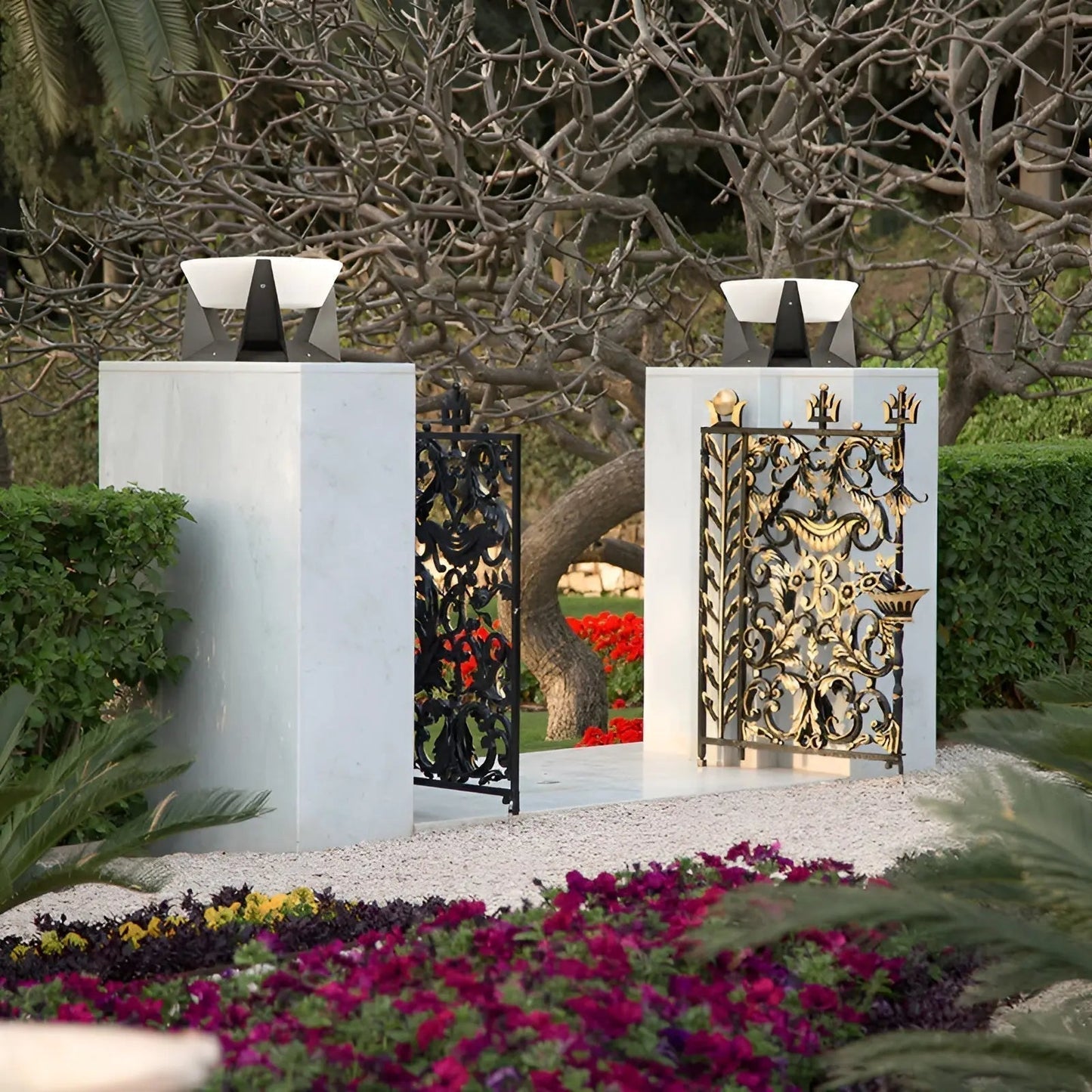 ShintoShine | Luxurious Solar Garden Lamp in Japanese Style