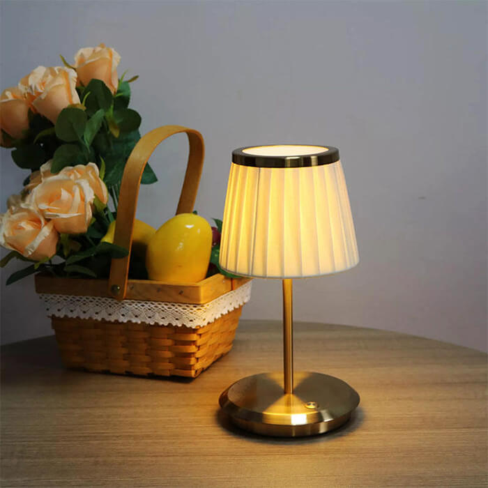 GoldLoom | Classic Table Lamp