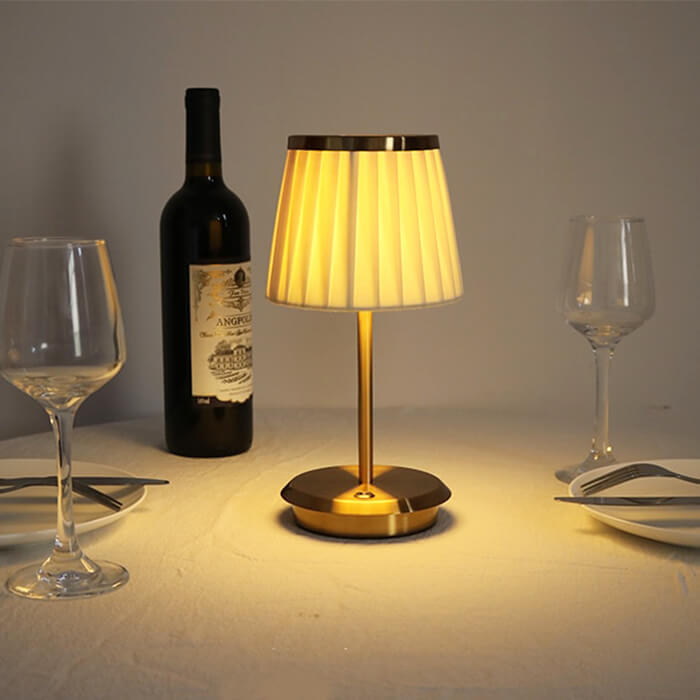 GoldLoom | Classic Table Lamp
