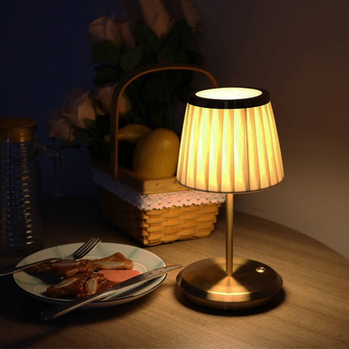 GoldLoom | Classic Table Lamp