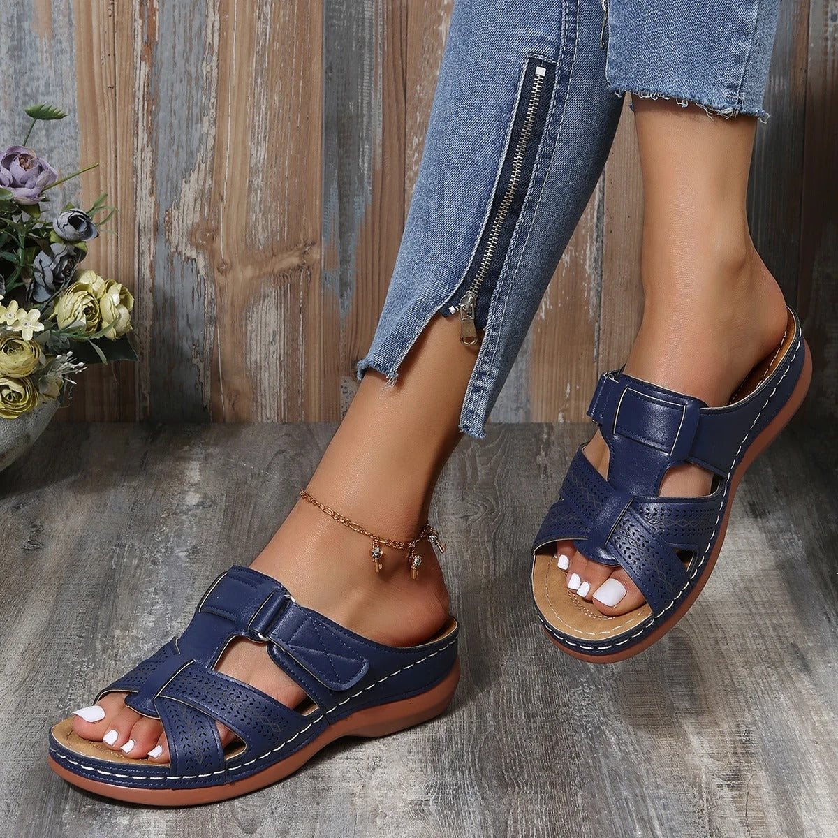 Evelyn | Orthopedic Leather Sandals with Strap Restraint