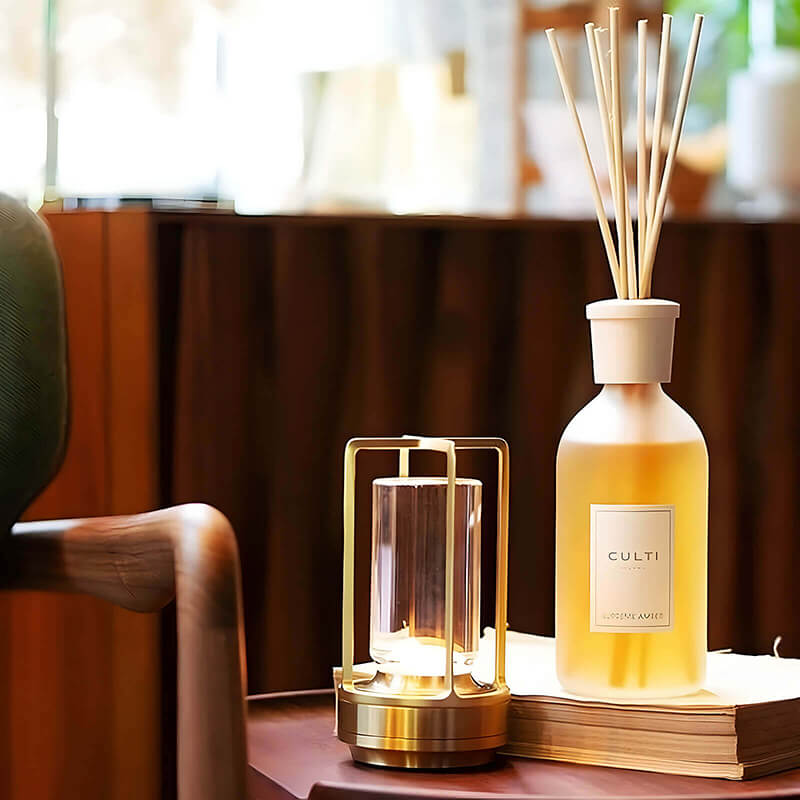 Auralight | Luxurious & Elegant Wireless Table Lamp
