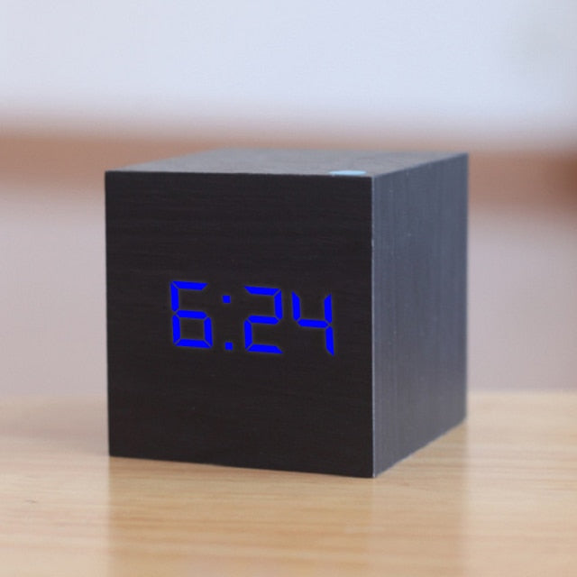 TimeCube | Digital square LED alarm clock