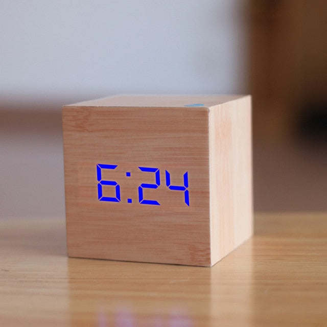 TimeCube | Digital square LED alarm clock