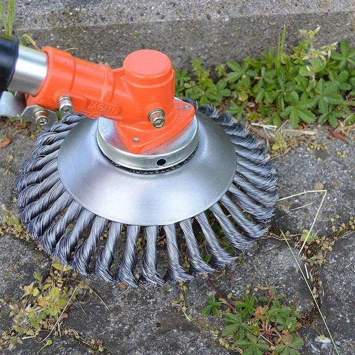 LawnMaster | Efficient Grass and Weed Cutter for Immaculate Gardens