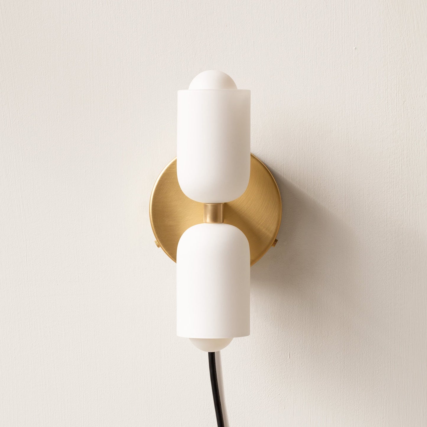 TwinFlare | Elegant Two-Way Wall Lamp