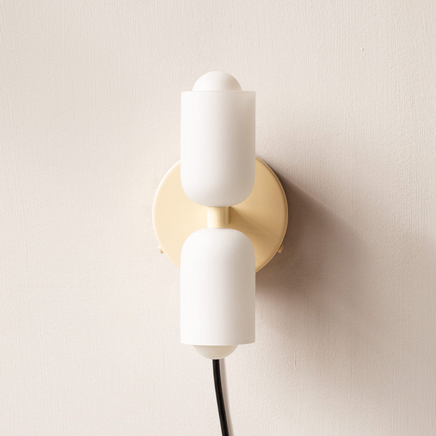 TwinFlare | Elegant Two-Way Wall Lamp