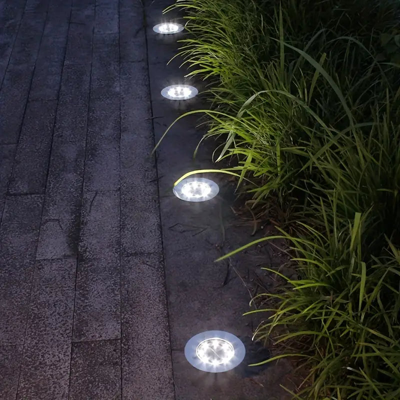 LuminaBeam | Retro & Luxe Solar Garden Lamp