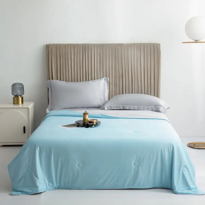 SleepCool | Cooling Blanket for a Good Night's Sleep in Summer