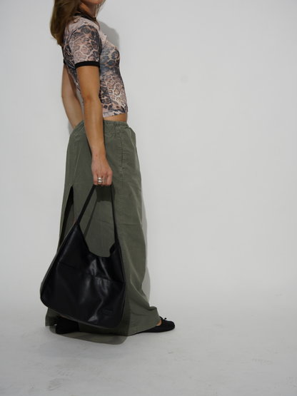 LoraBag | Shoulder Bag – Minimalist Design & Easy-Clean Finish