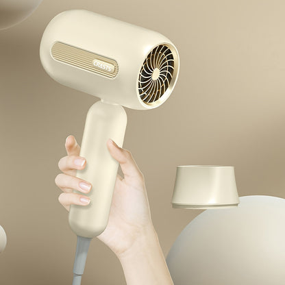 LuxeWind | Professional Ionic Hair Dryer – 1900W Fast Drying & Shine