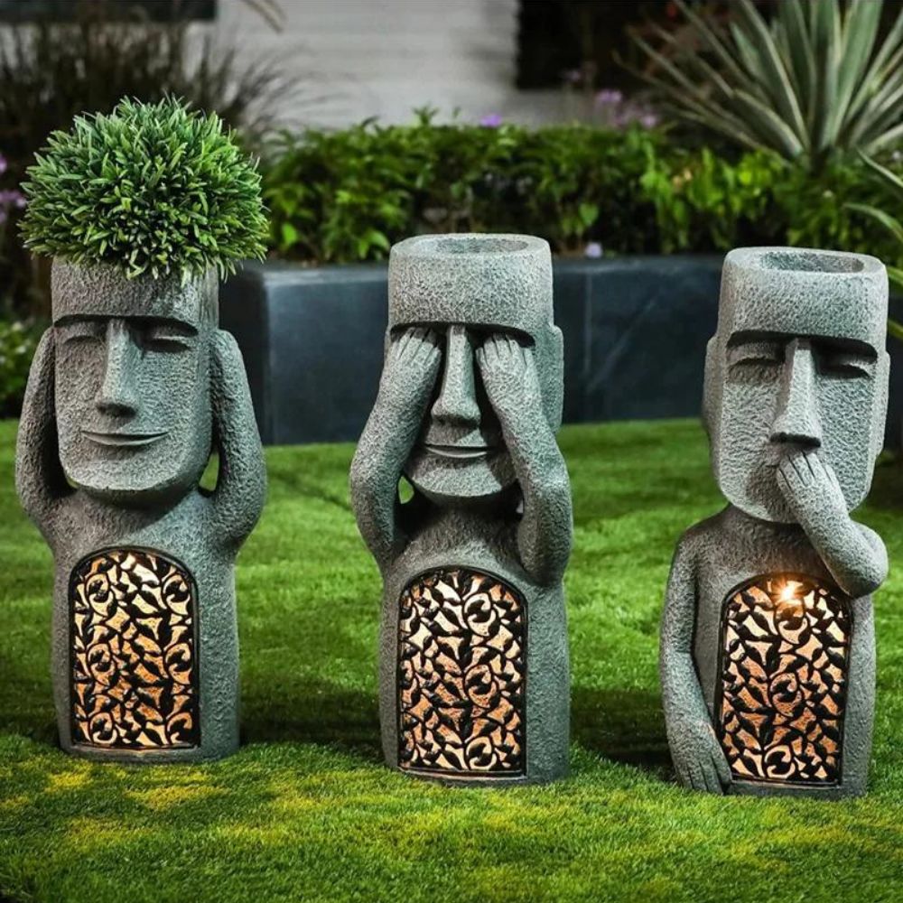 MoaiLight | Solar-Powered Moai Garden Lamps