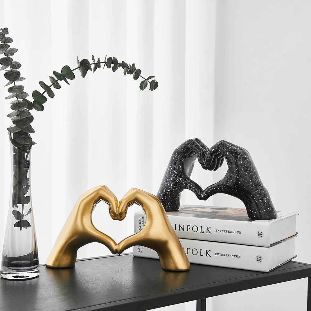 HeartHands | Artistic Heart-Shaped Statue