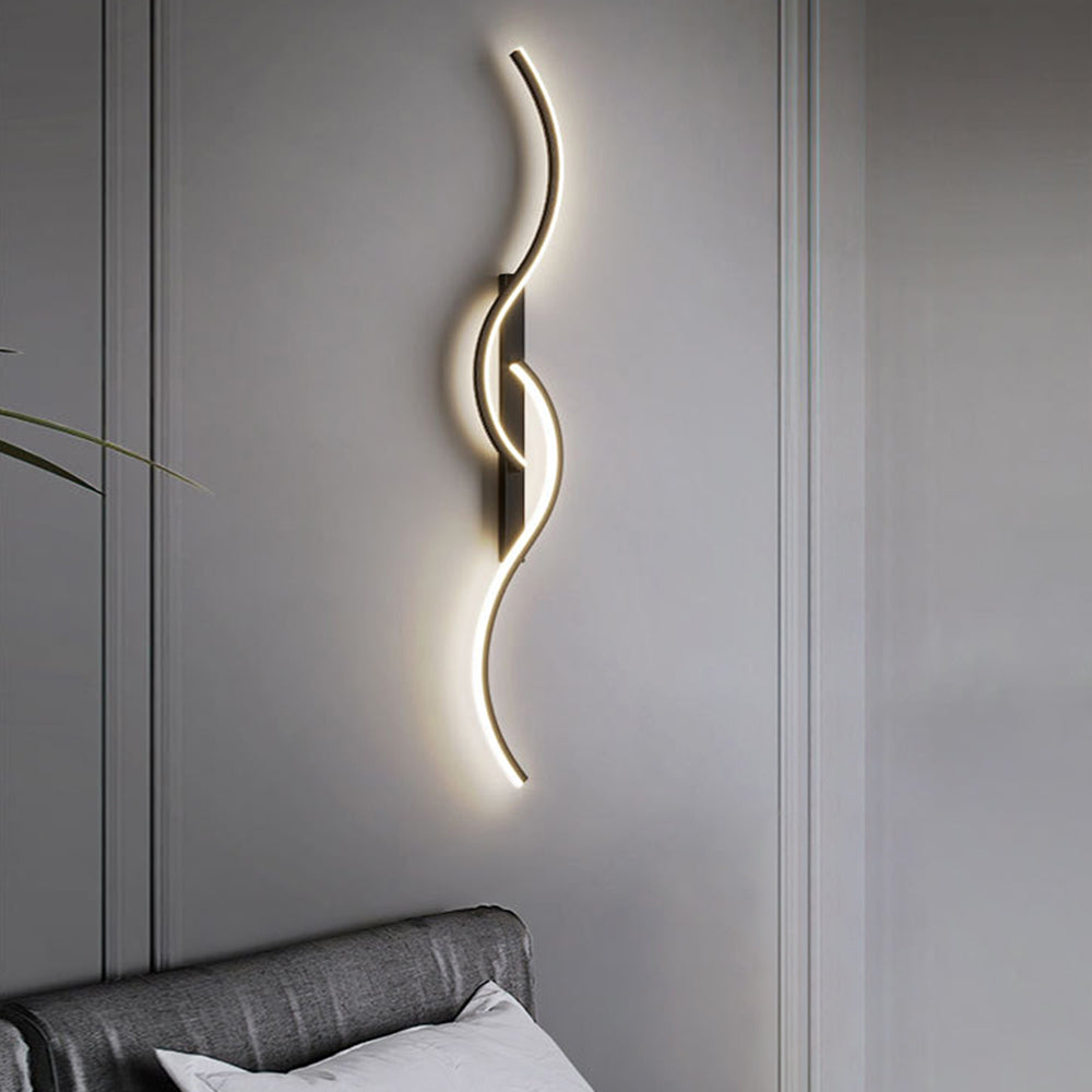 TwilightCurve | S-Shaped Wall Lamp