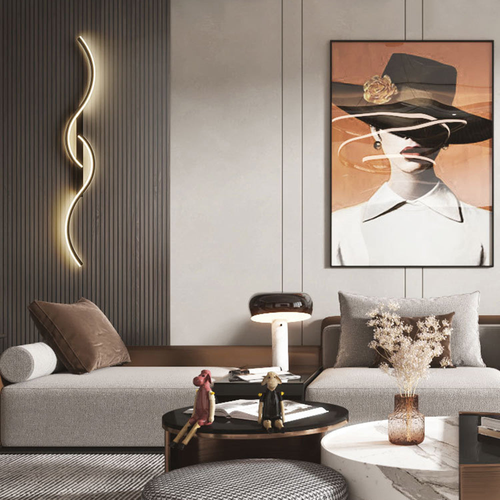 TwilightCurve | S-Shaped Wall Lamp