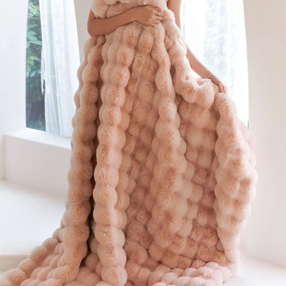 WarmWol | The Plush Blanket Everyone is Talking About