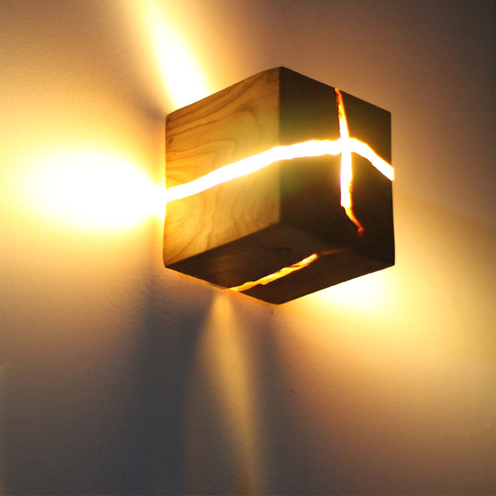 CrackGlow | Modern Cracked Wall Lamp