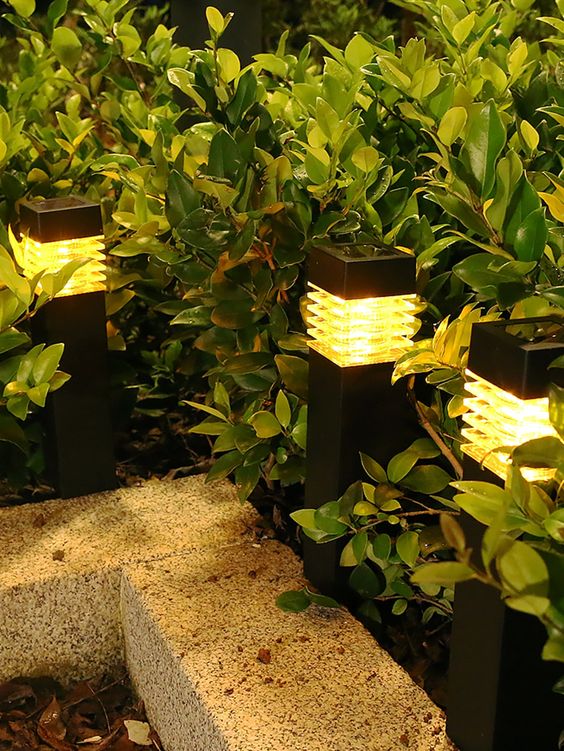 EdenGlow | Functional & Modern LED Garden Light | 2 + 2 FREE