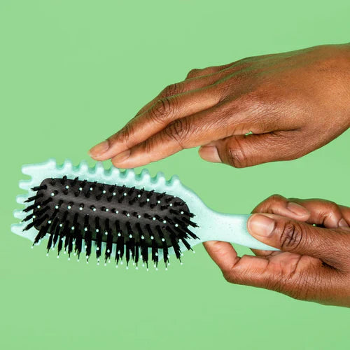 BounceCurl | 3-in-1 Curl Brush – Defined Curls & Frizz Control