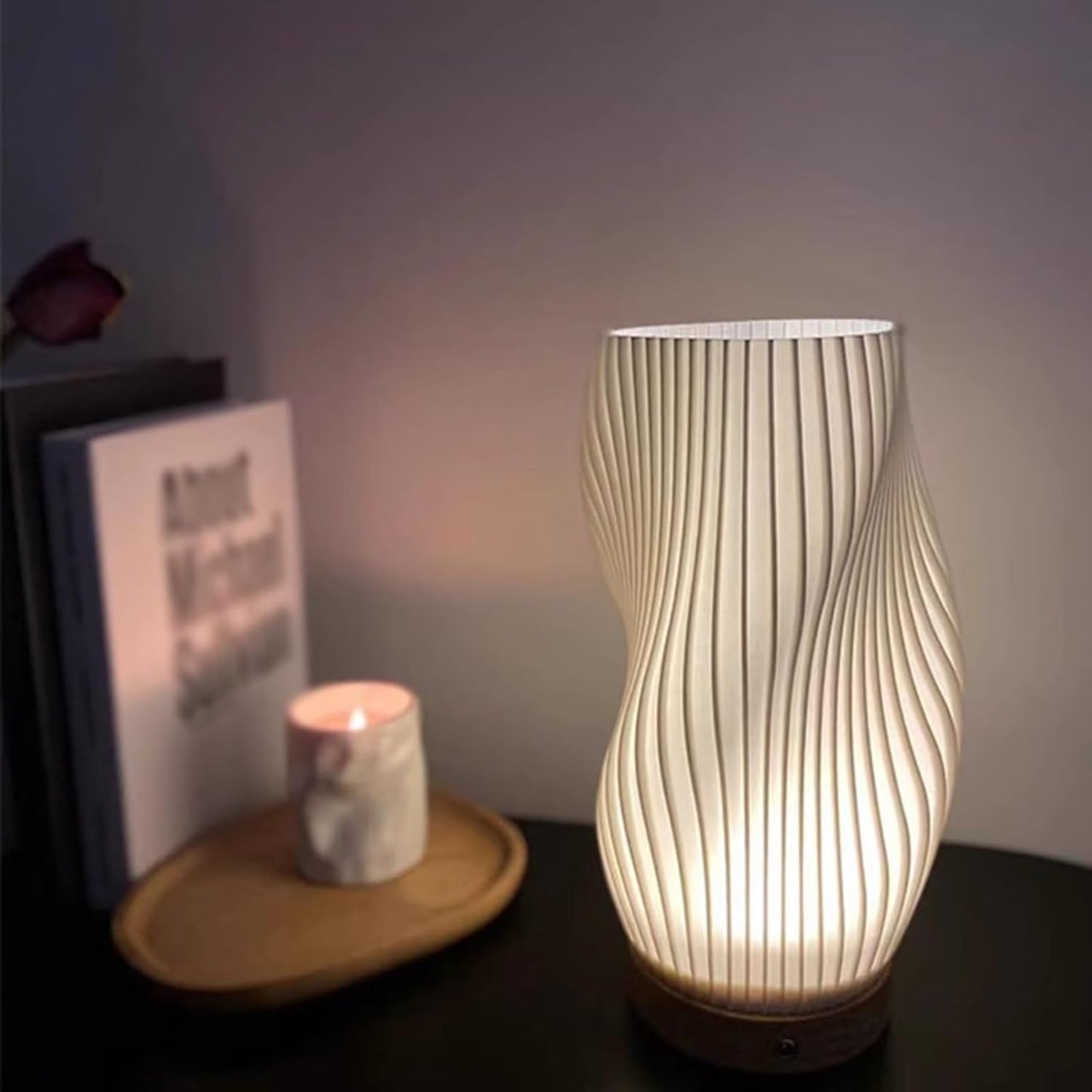 AuraWave | USB Powered & Elegant Wave Design Table Lamp