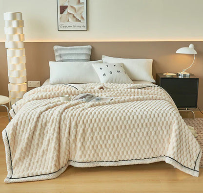 CloudWrap | Soft Premium Snuggle Blanket in a Modern Look