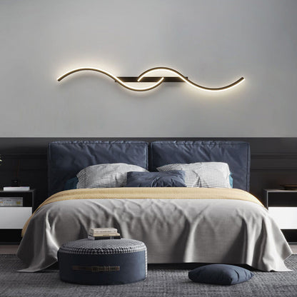 TwilightCurve | S-Shaped Wall Lamp