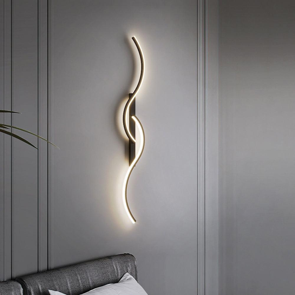 TwilightCurve | S-Shaped Wall Lamp