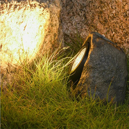SolarStone | Naturally Appearing Garden Light in Stone Look