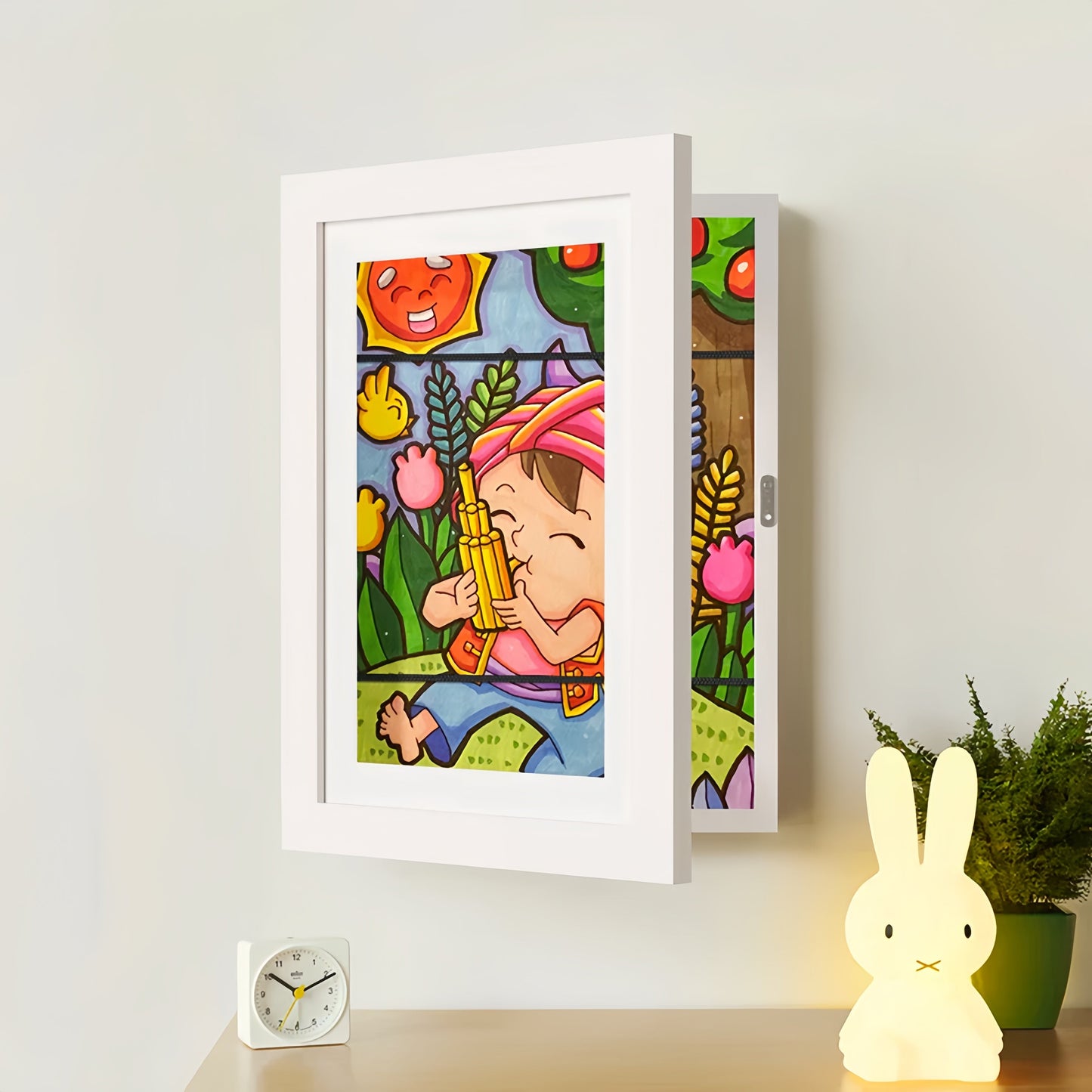 Artiva - Front-Opening Display Frame