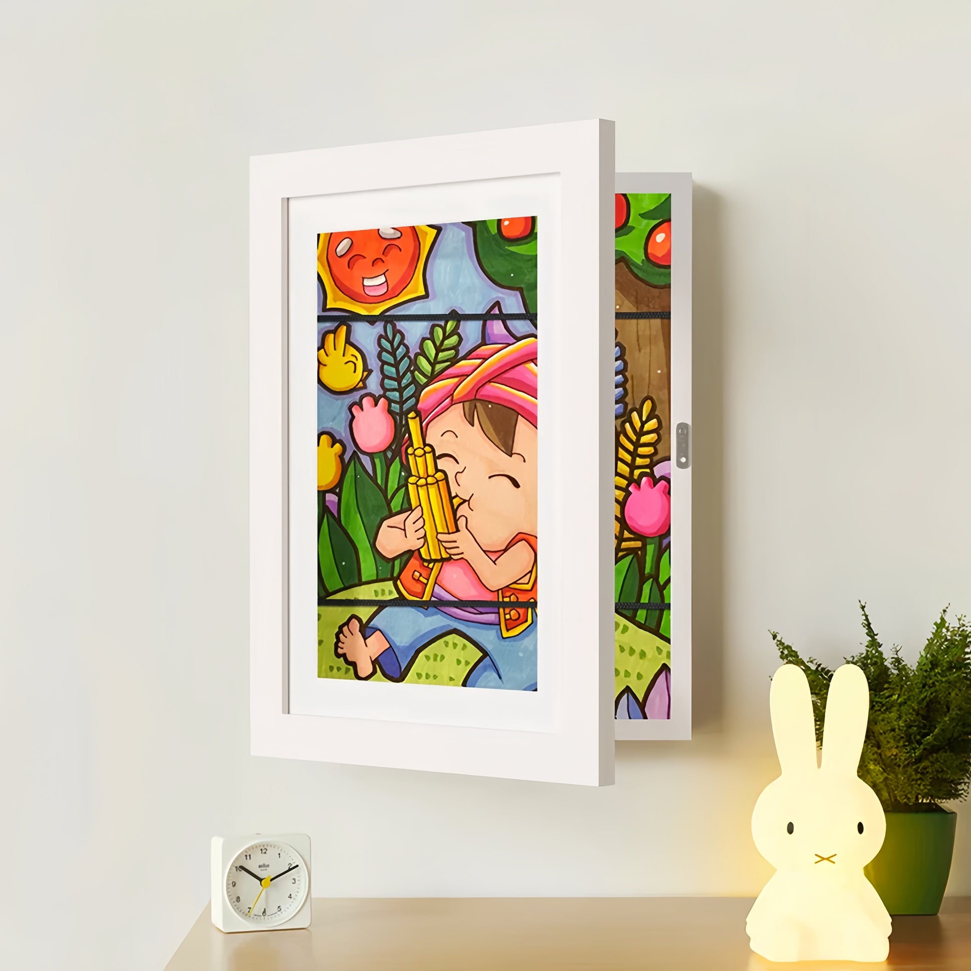 Artiva - Front-Opening Display Frame