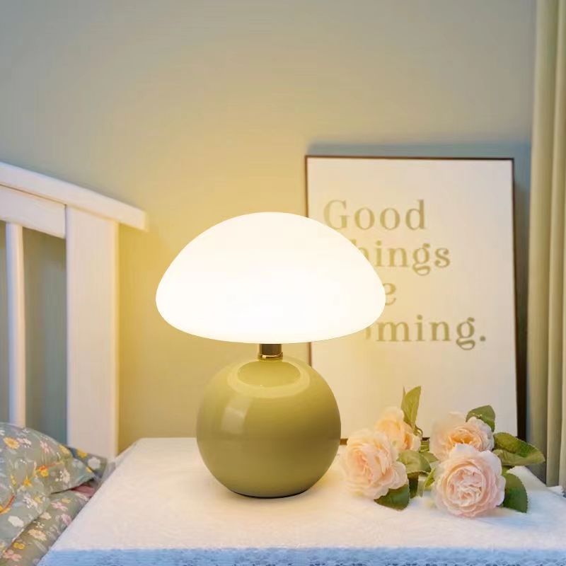 Audlin - Bauhaus Inspired Mushroom Table Lamp