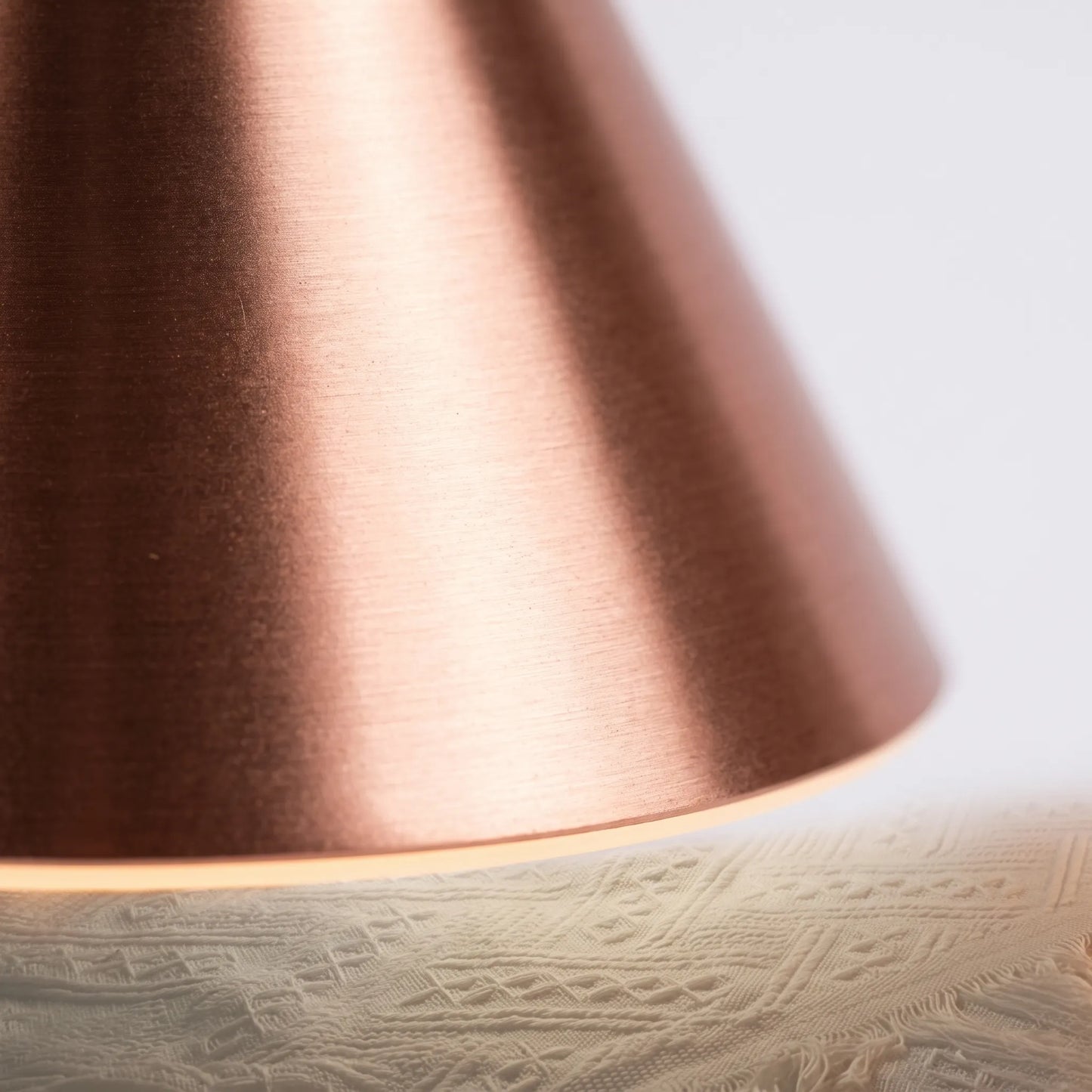 AuraGlow - Rechargeable Modern Table Lamp
