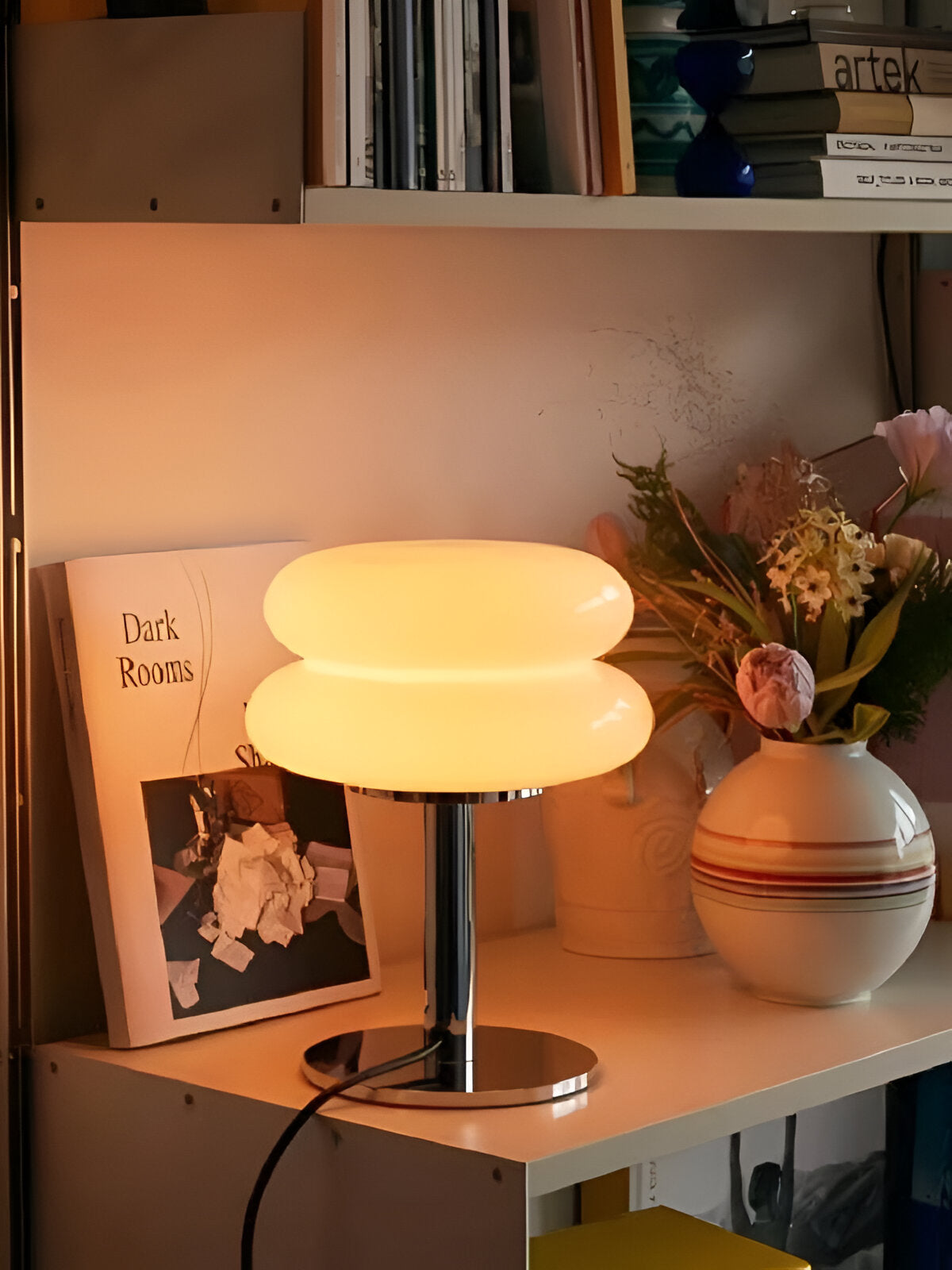 AuraStack - Retro Style Table Lamp