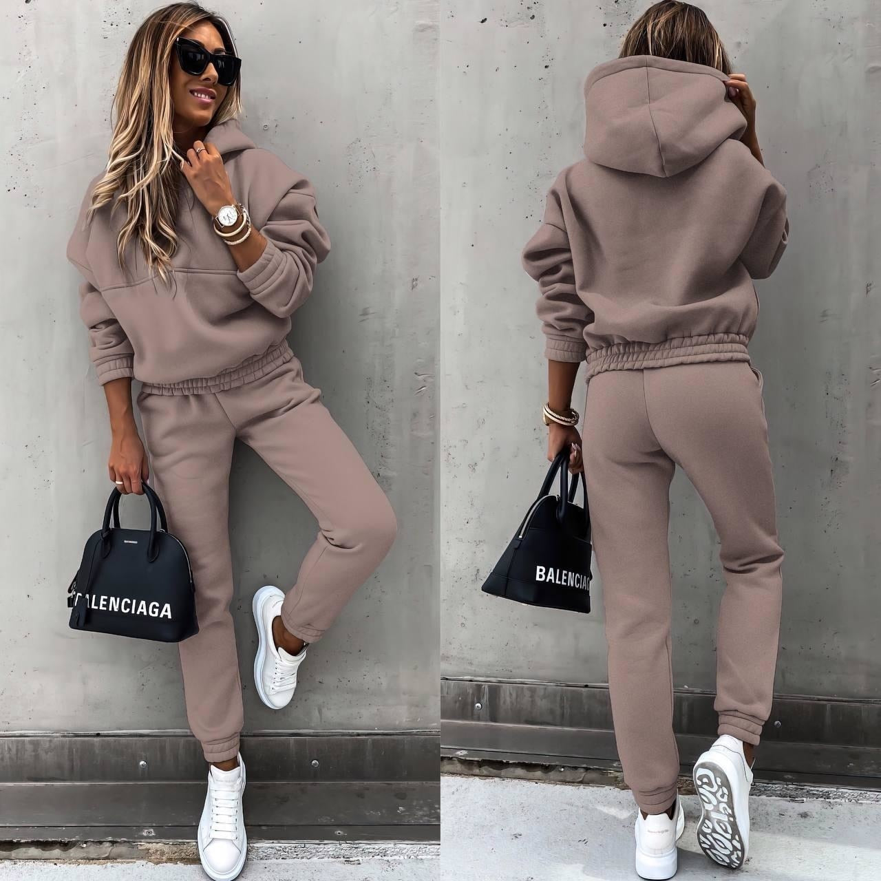 Belezza - Women's Jogging Set | Soft Breathable Fabric Tracksuit for Comfort-5