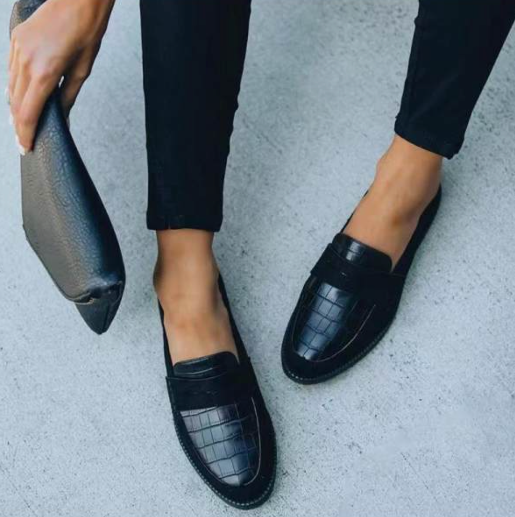 Variant image for Elegance-Urban - Women's Black Loafers in Luxury Leather for All-Day Comfort-1