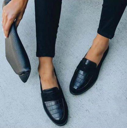 Variant image for Elegance-Urban - Women's Black Loafers in Luxury Leather for All-Day Comfort-1