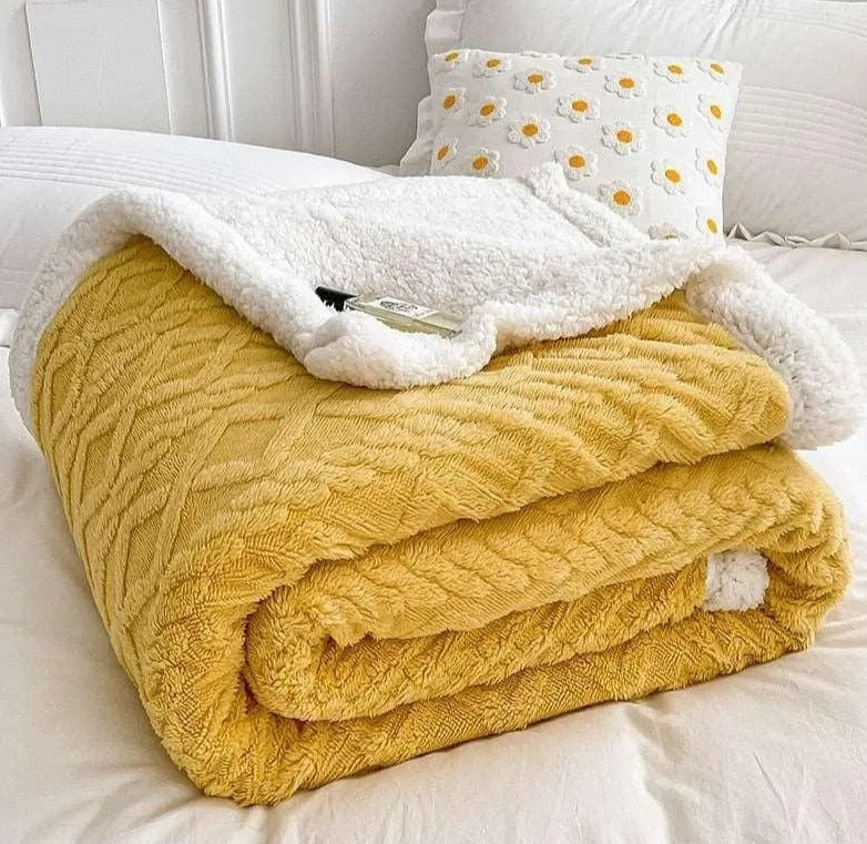 CozyComfort | Soft & Hypoallergenic Winter Blanket