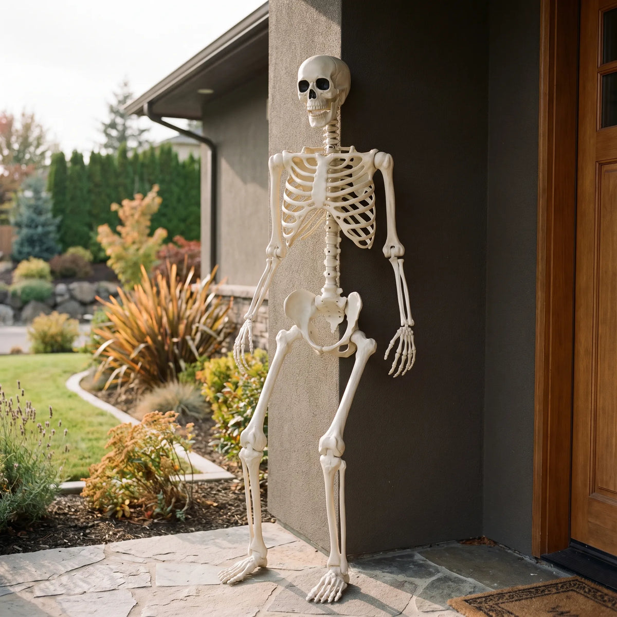 Bonefright - Giant Halloween Skeleton