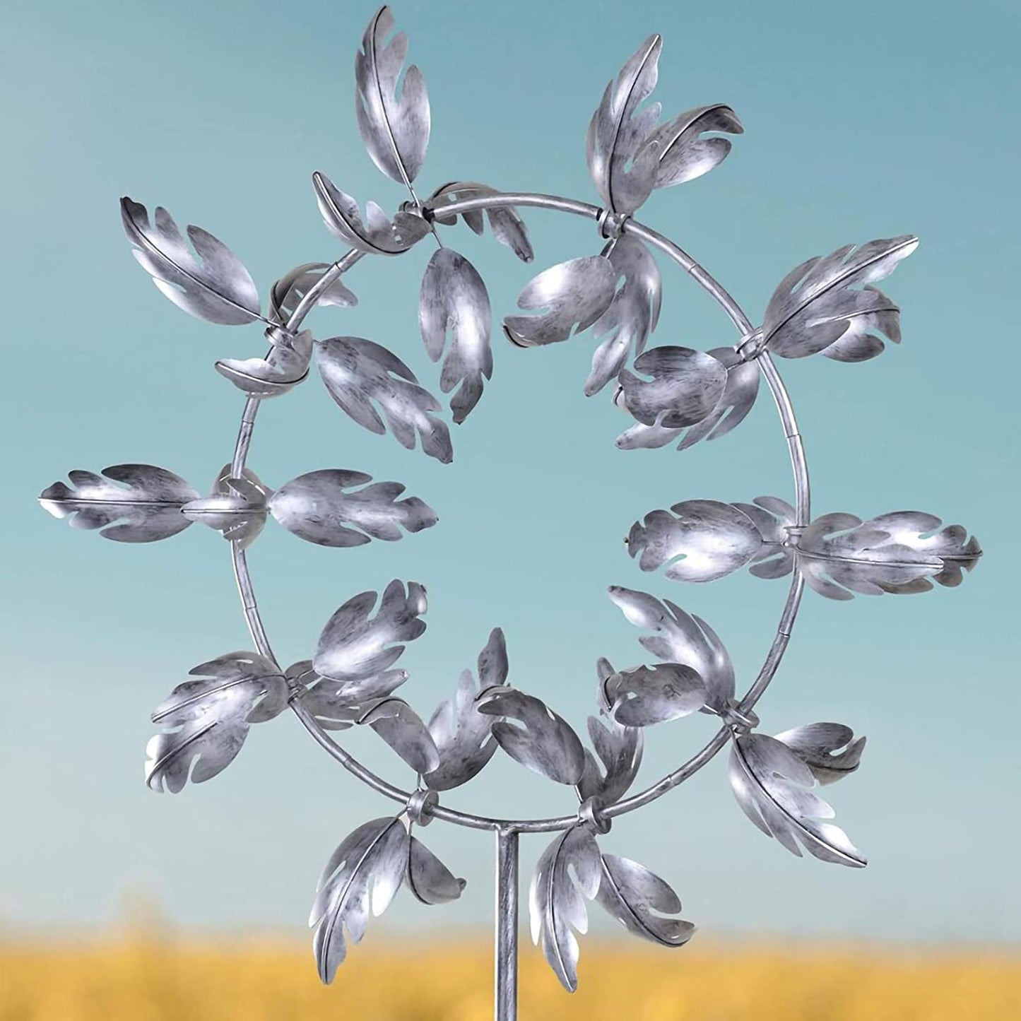 BreezeArt | Silent Garden Decoration with Rotating Leaves