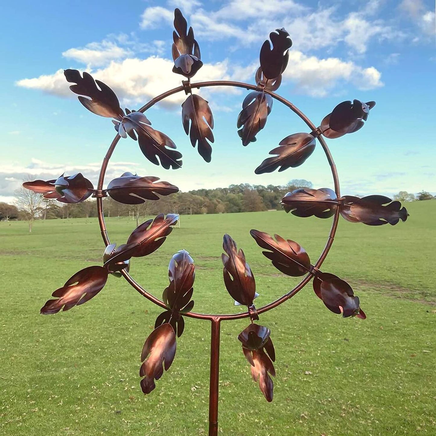 BreezeArt | Silent Garden Decoration with Rotating Leaves