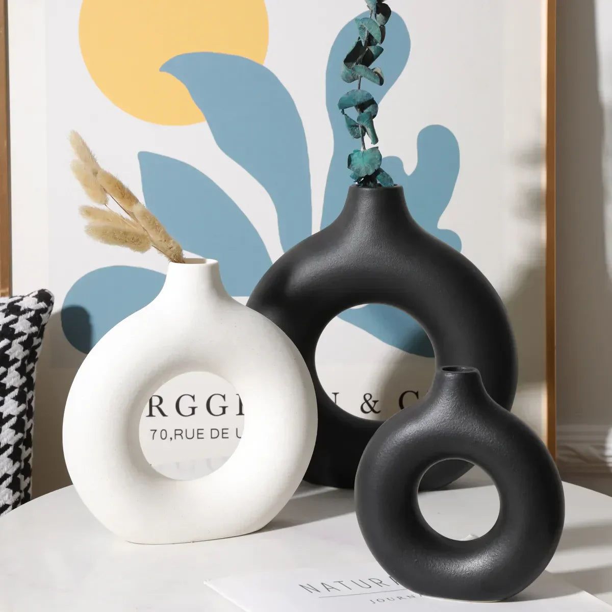 CircVase - Circular Hollow Decorative Vase