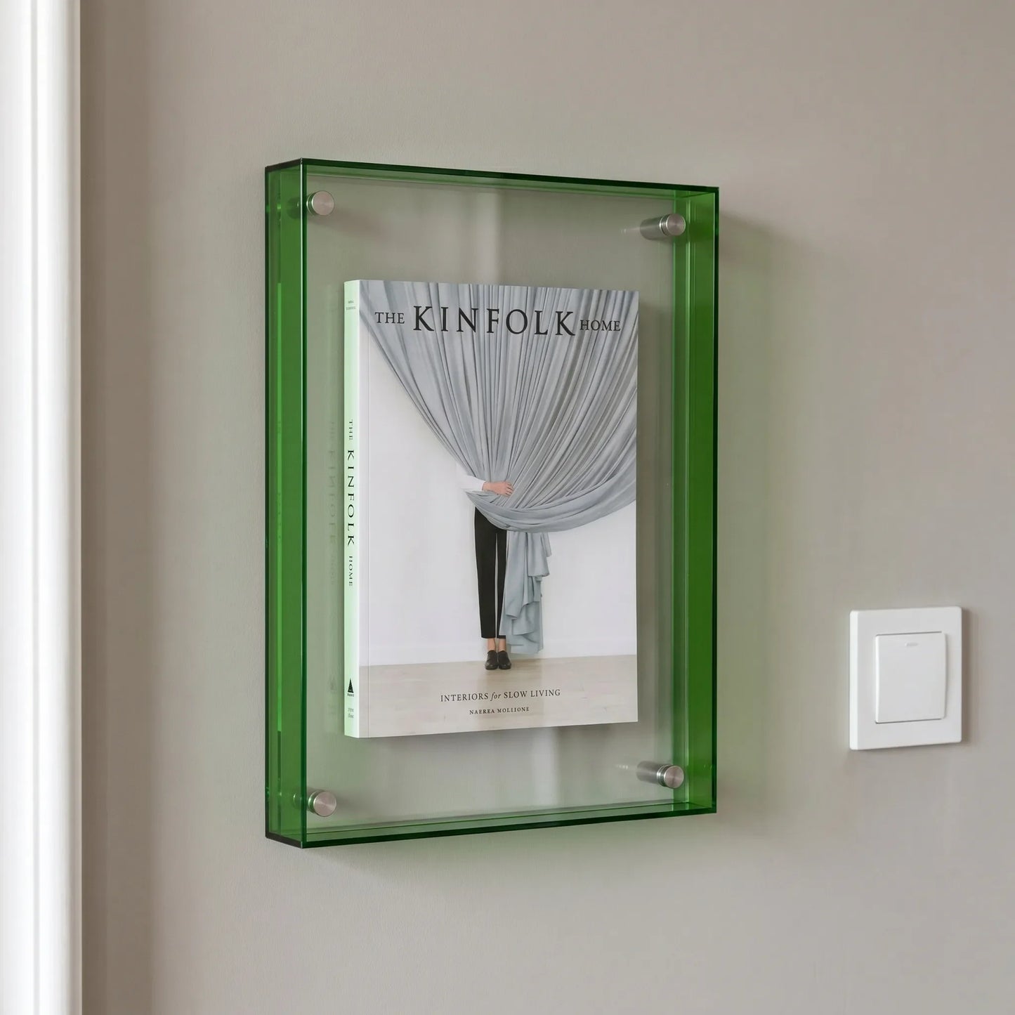 Clariza - Freestanding Transparent Picture Frame