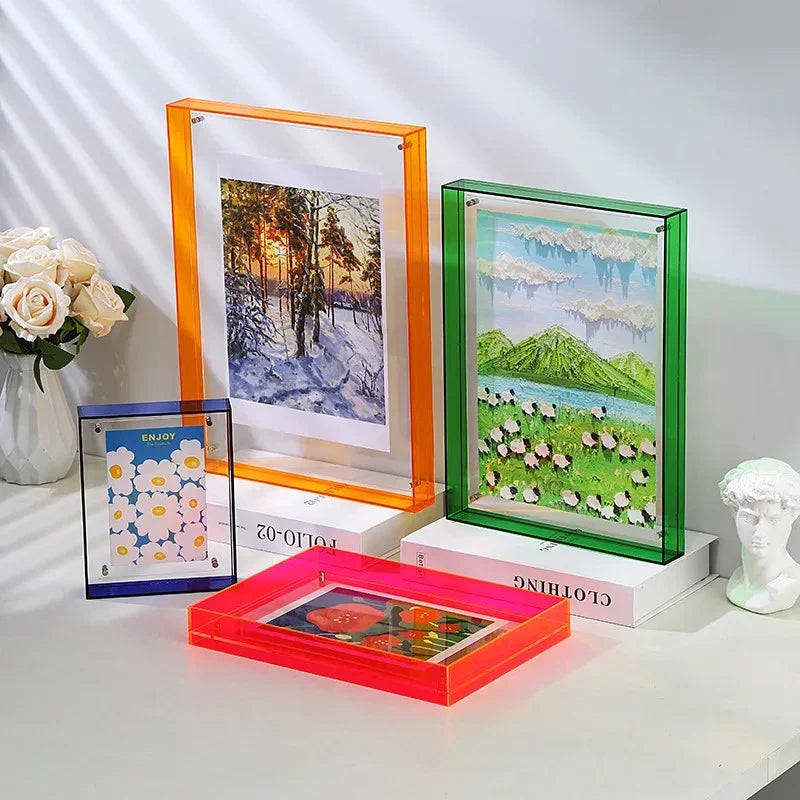 Clariza - Freestanding Transparent Picture Frame