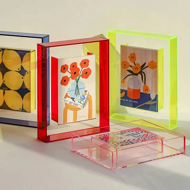 Clariza - Freestanding Transparent Picture Frame