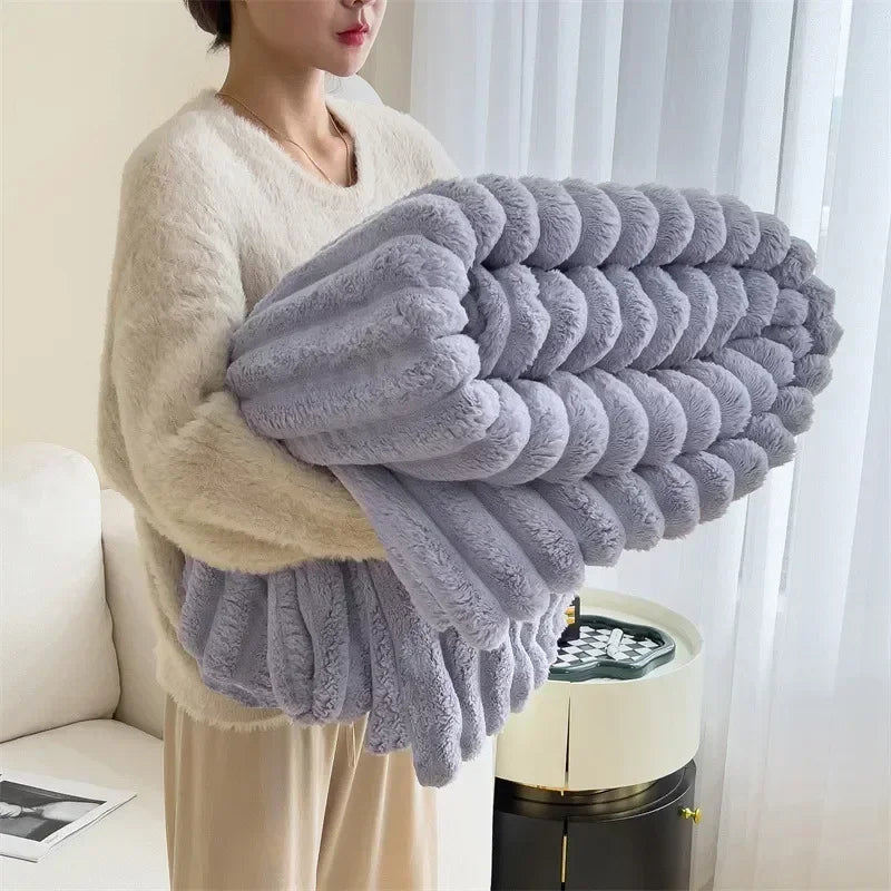 ComfortCloud | Super Soft & Comfortable Plush Blanket