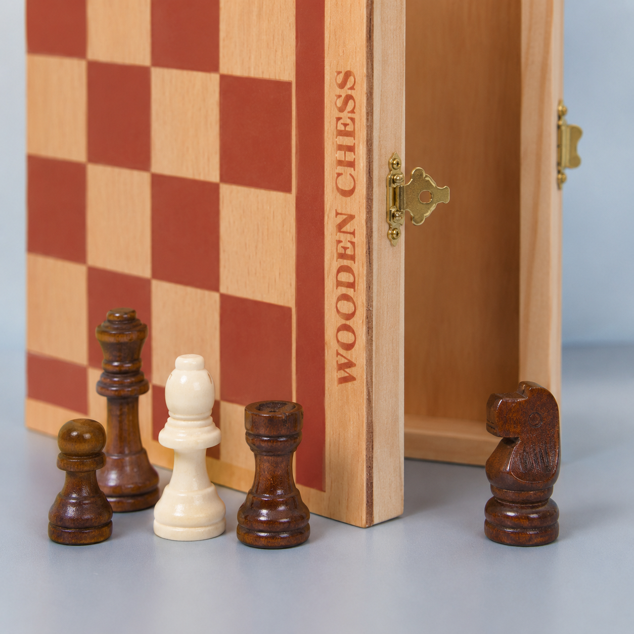 EliteSquare | Luxury Chess Set – Durable Wooden Board & Detailed Pieces3