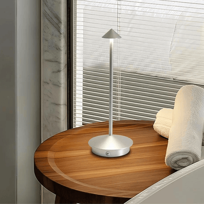 GlowArrow | Unique Wireless Table Lamp5