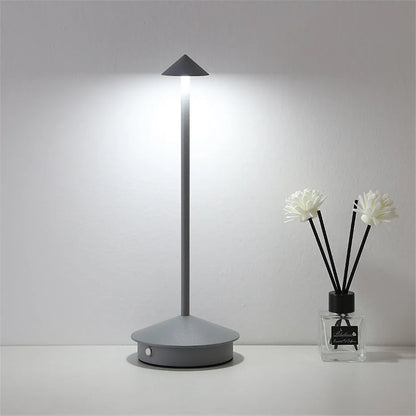 GlowArrow | Unique Wireless Table Lamp9