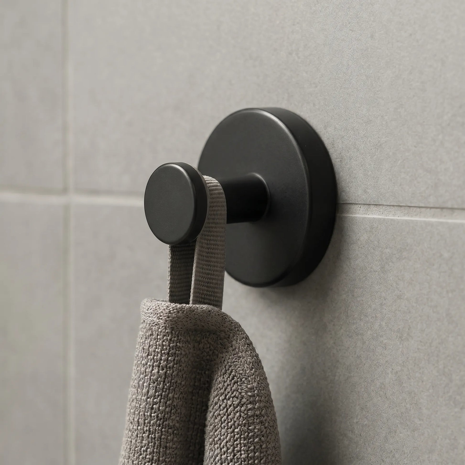 Gripza - Minimalist Adhesive Round Wall Hook