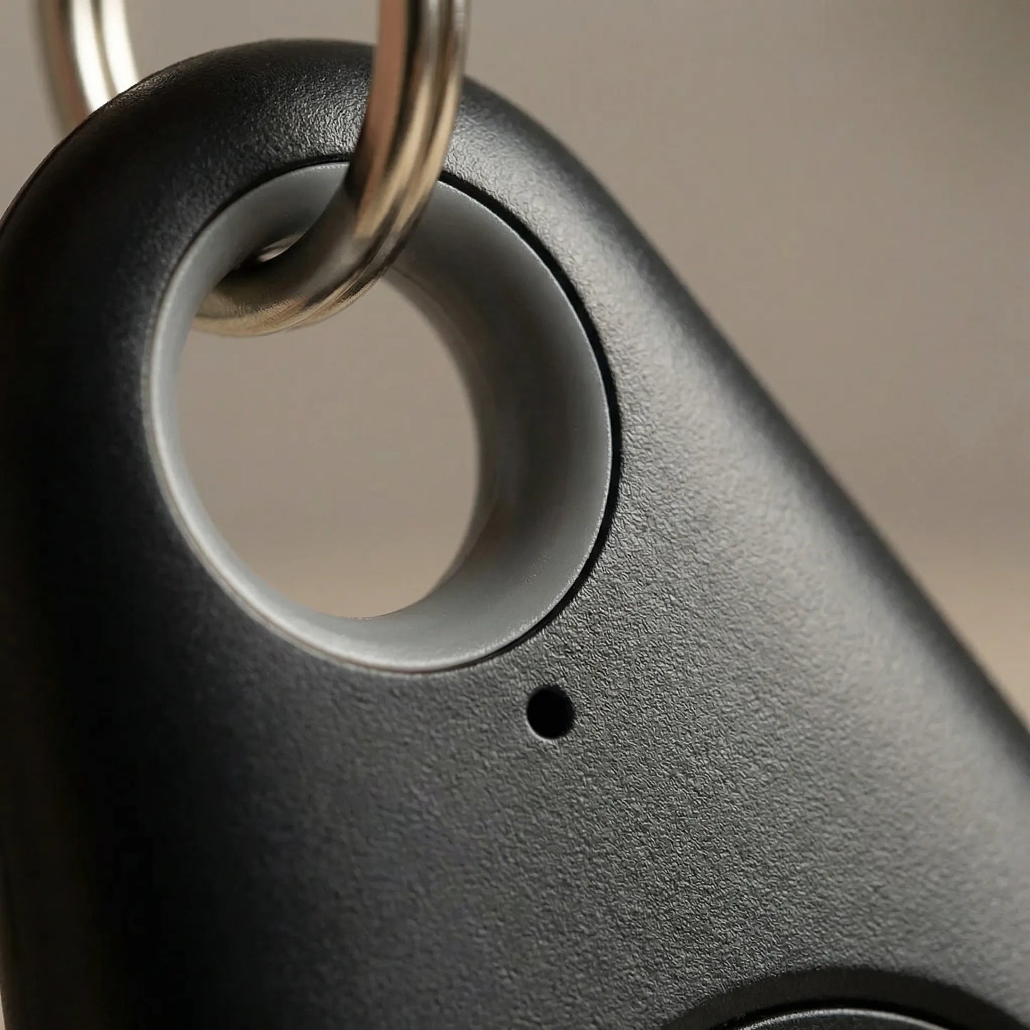 Guardear - Compact GPS Tracker Tag